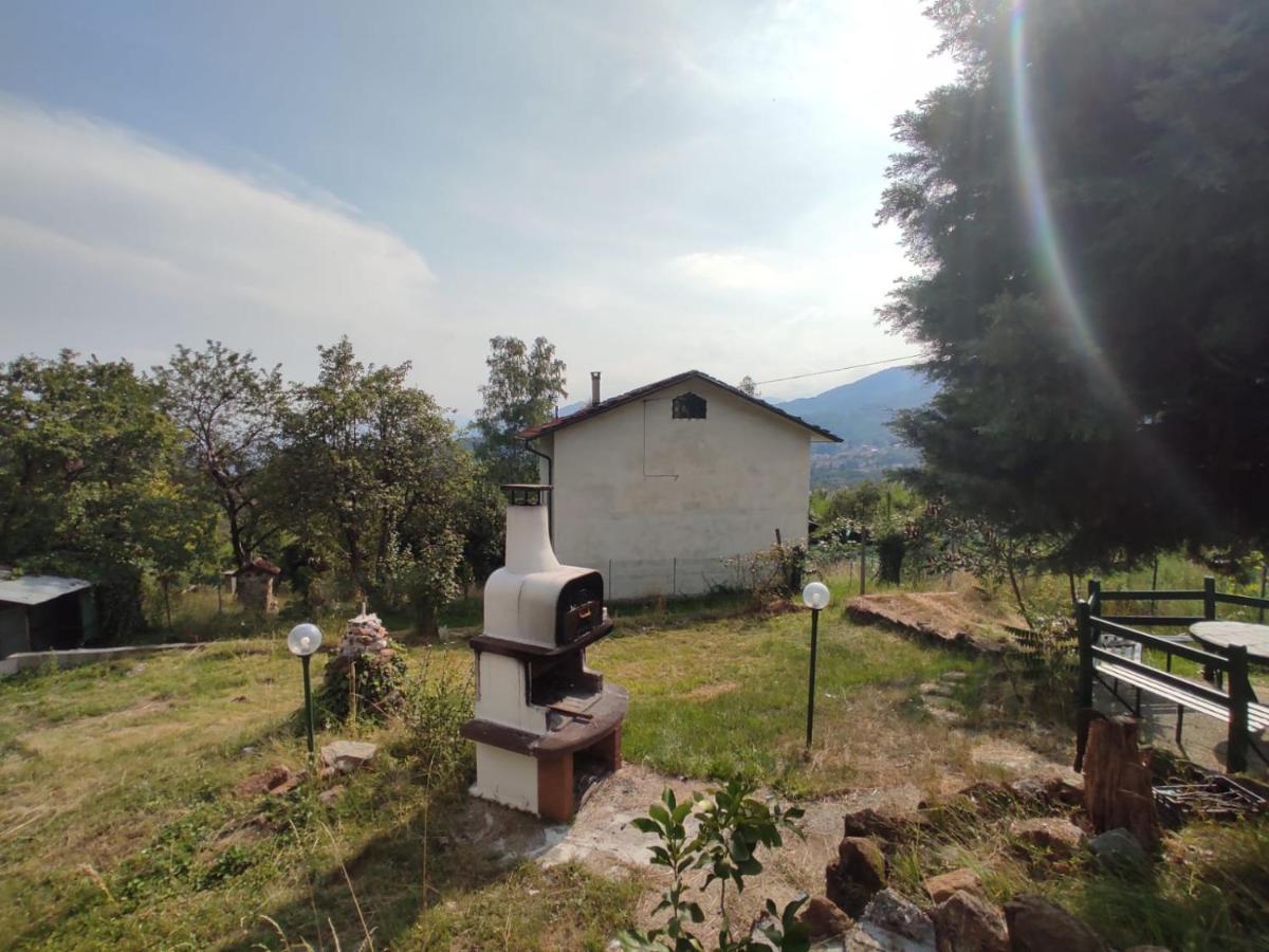 Appartamento Con Giardino Privato. Rubiana Ngoại thất bức ảnh